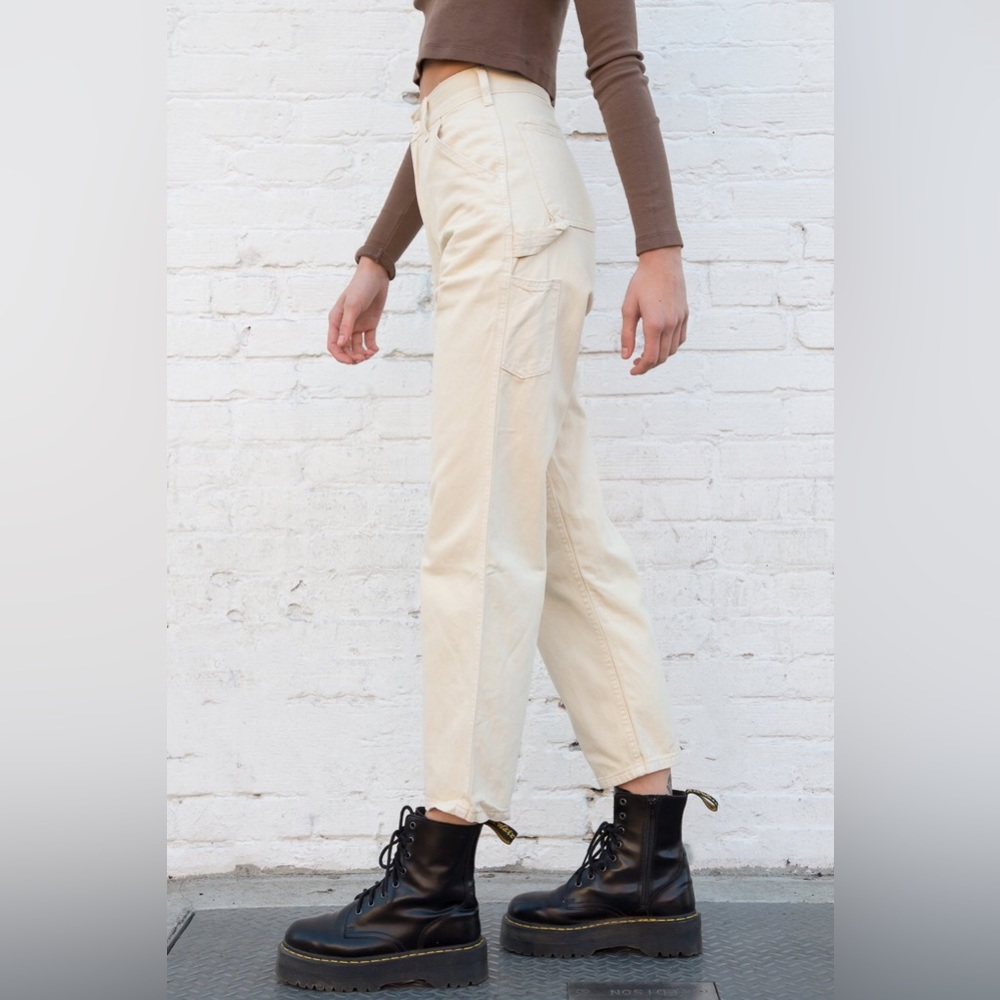 Brandy Melville White Carpenter Pants/TAMMY CARGO PANTS